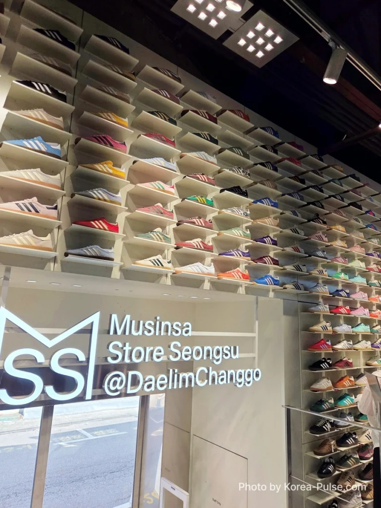 Musinsa Megastore Seongsu predecessor: Musinsa Store sneaker wall at Daelim Changgo