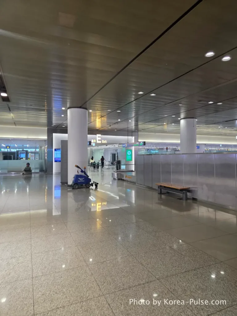 Incheon Airport Arrival Guide: Plane to Bus in Under an Hour 8 Incheon Airport green customs channel Nothing to Declare exit gates at Terminal 1 arrivals