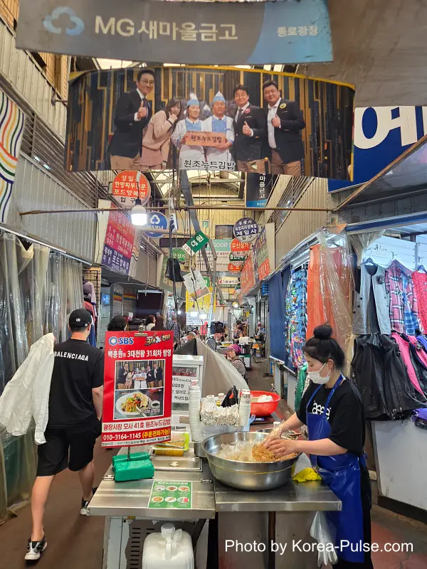 Wonjo Nude Gimbap stall inside Gwangjang Market clothing market